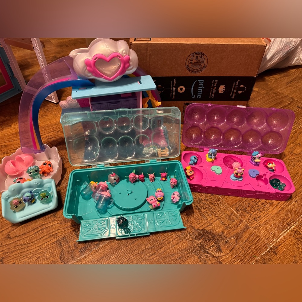 Hatchimals bundle nursery, Llamas, collectibles
